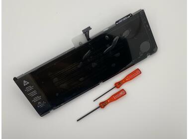 Акумуляторна батарея для ноутбука Apple A1382 MacBook Pro 15" A1286 (2011) 10.8V Black 6700mAh Orig