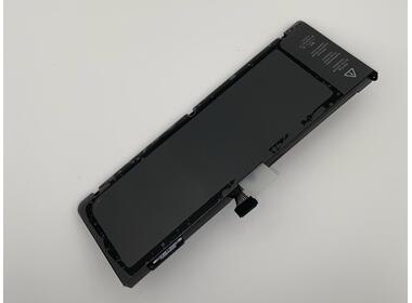 Аккумуляторная батарея для ноутбука Apple A1321 MacBook Pro 15" MB985 (2009) 10.8V Black 6600mAh Orig