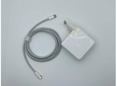 Блок живлення для ноутбука Apple MacBook Pro USB Type-C 61W MNF72 OEM